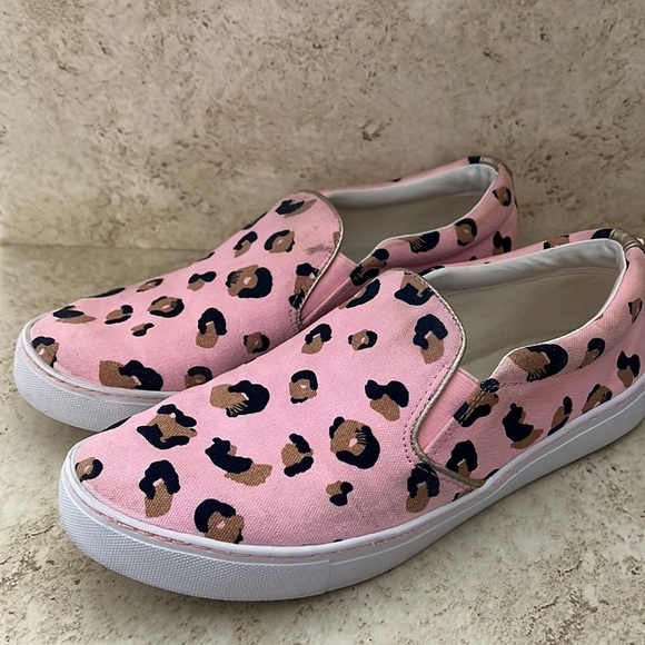Lilly Pulitzer SEEING SPOTS JULIE SNEAKERS Slip on Size 9 - Picture 3 of 9